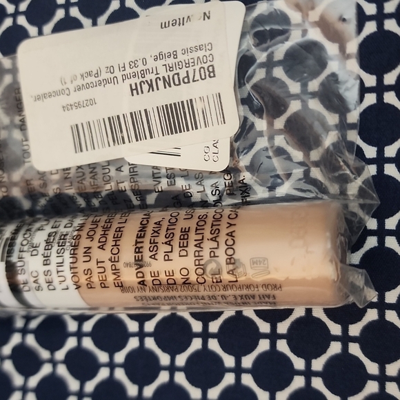 CoverGirl TruBlend Conclealer - Classic Beige‎ - Lot of 2 - Picture 3 of 3